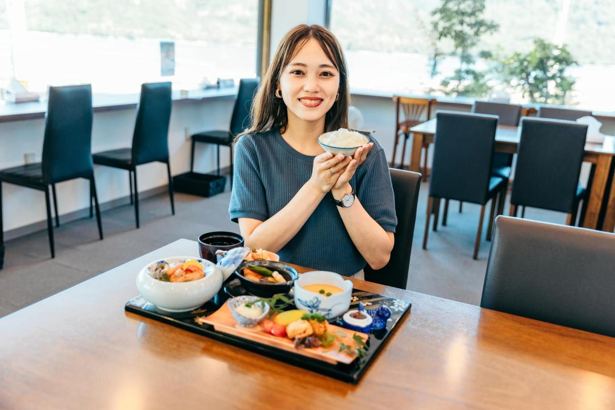Global Resort Misen - グローバルリゾート弥山 Hatsukaichi Buitenkant foto